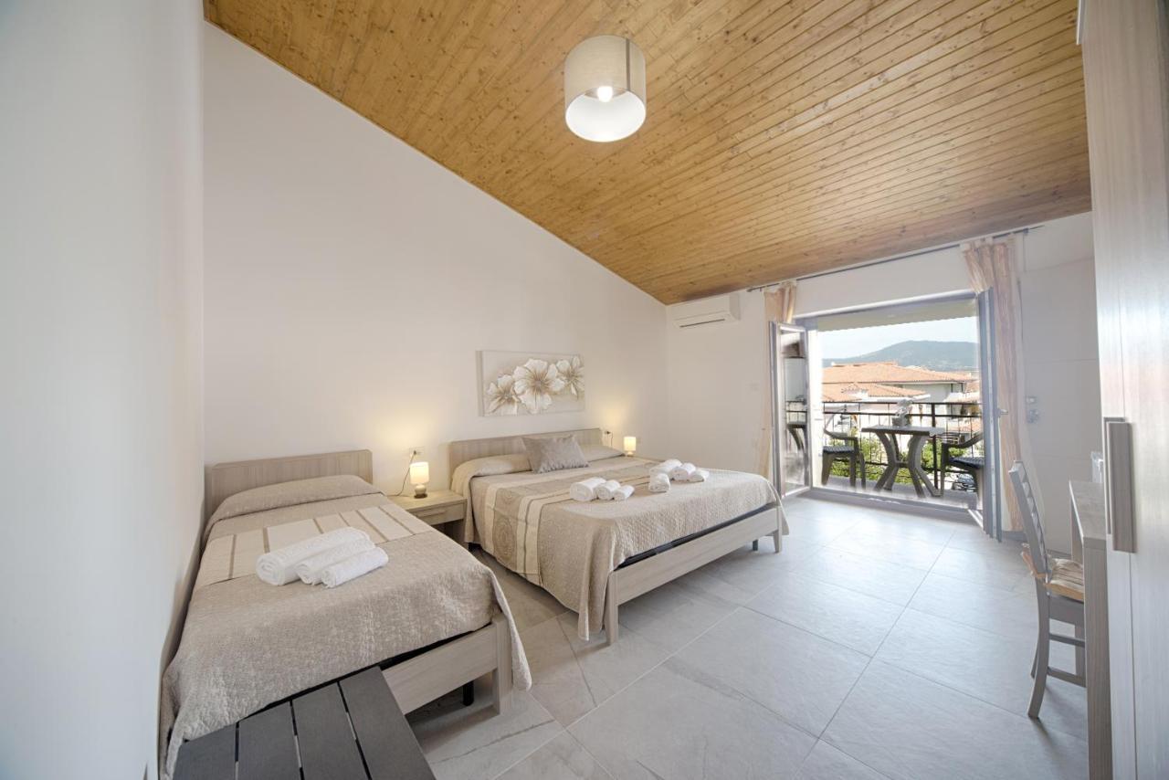 Casa Lucia Hotel Olbia Exterior photo