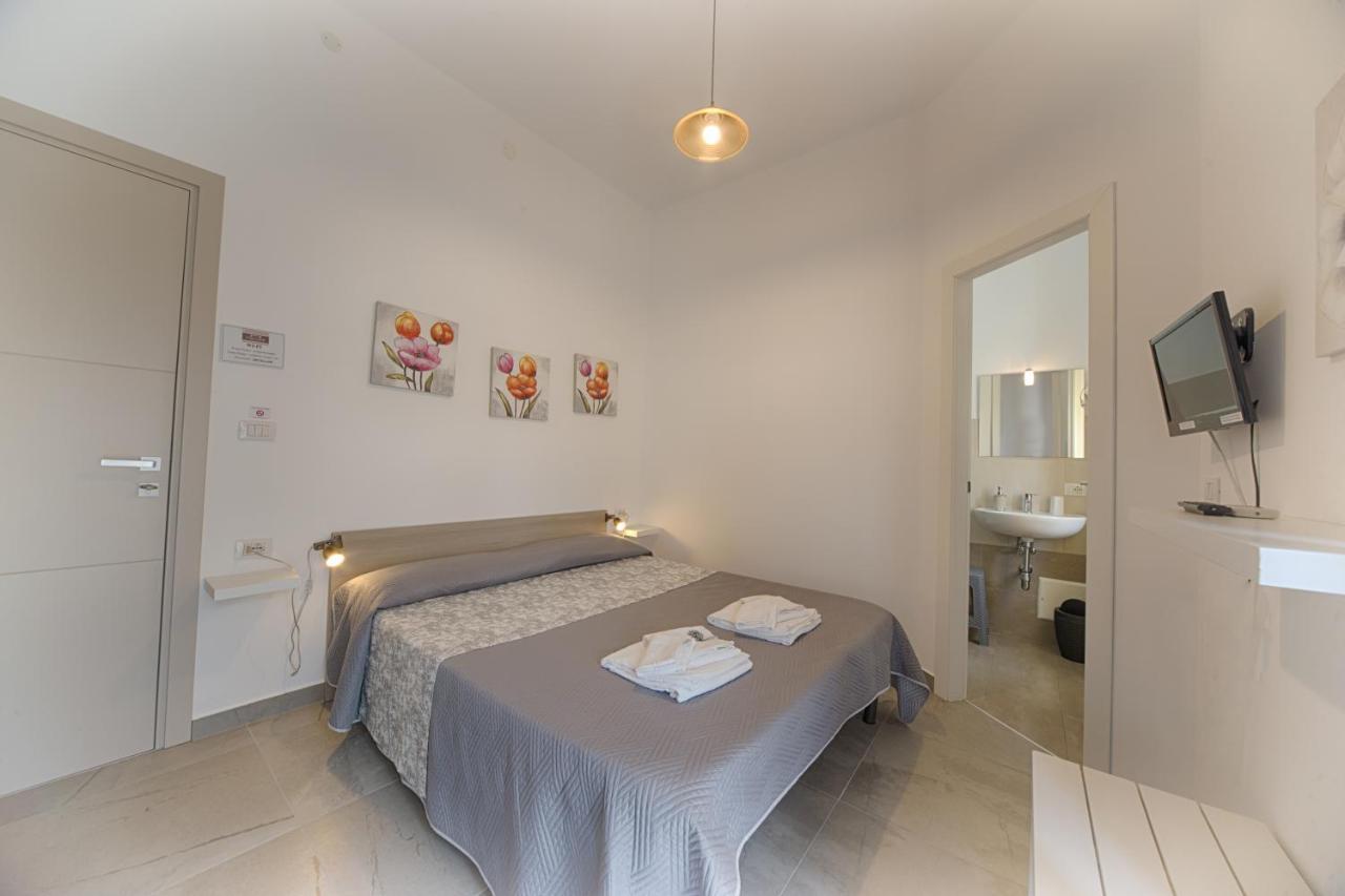 Casa Lucia Hotel Olbia Exterior photo