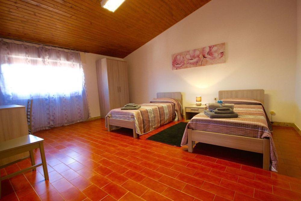 Casa Lucia Hotel Olbia Exterior photo